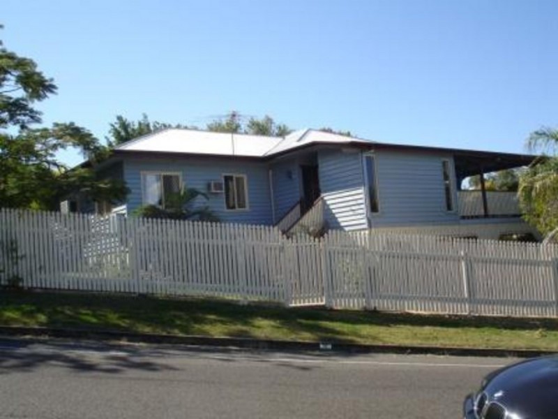 2 Bowen Terrace, The Range QLD 4700